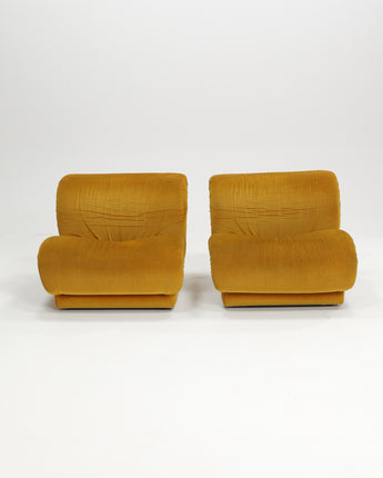 Pair of Doimo Salotti Lounge Chairs, 1970s